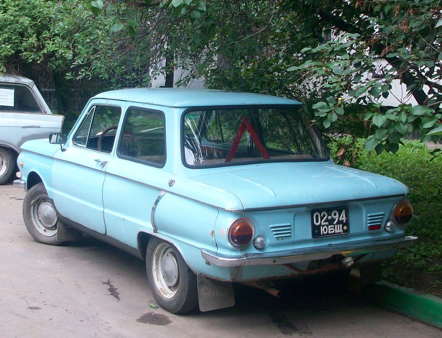 ЗАЗ 968 голубого цвета